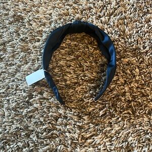 Loft top knot silky headband. NWT.